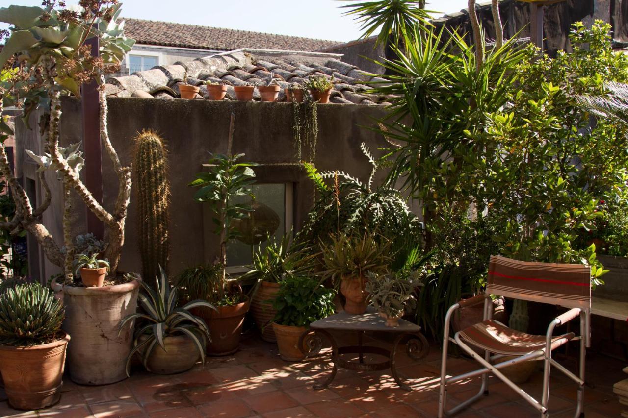Tre Vie Apartment Con Terrazzo Giardino Pensile CTA Eksteriør bilde