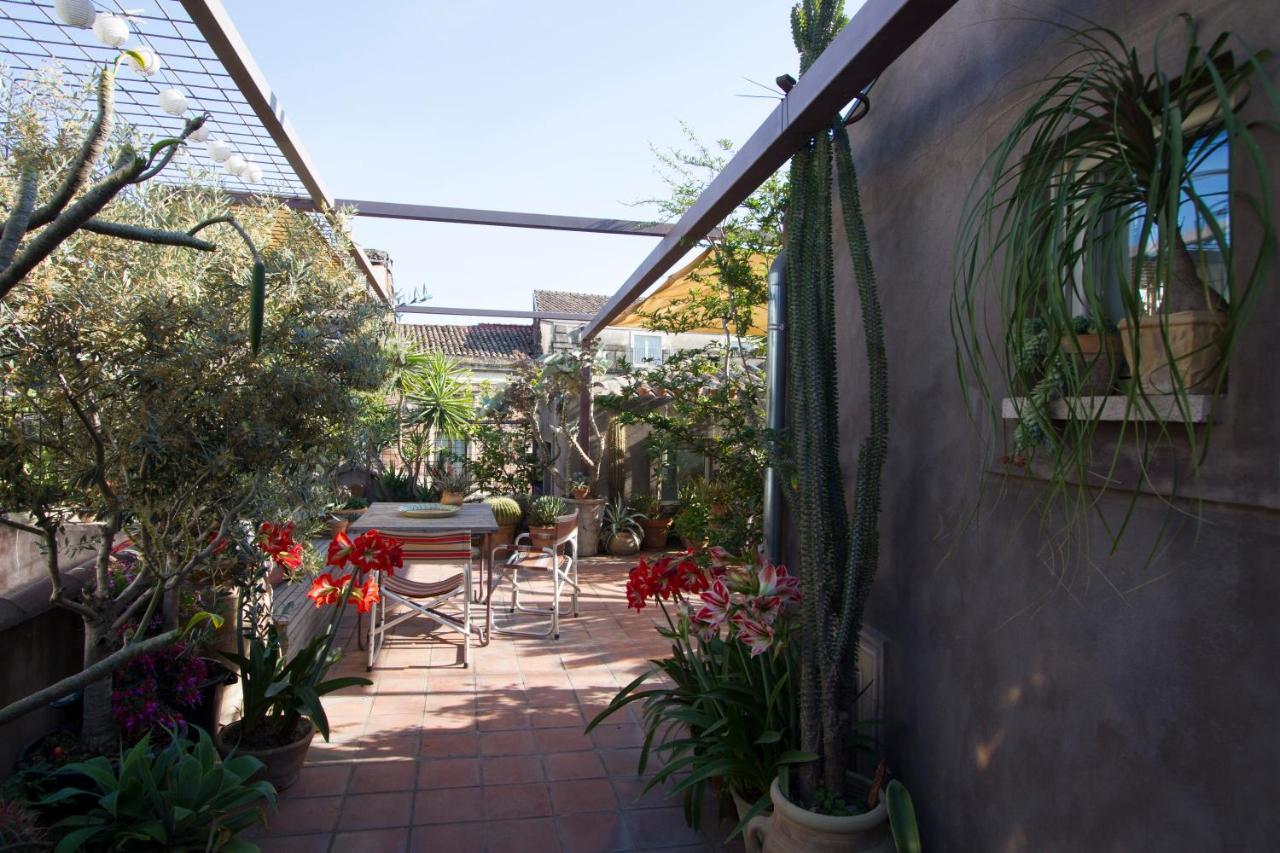 Tre Vie Apartment Con Terrazzo Giardino Pensile CTA Eksteriør bilde