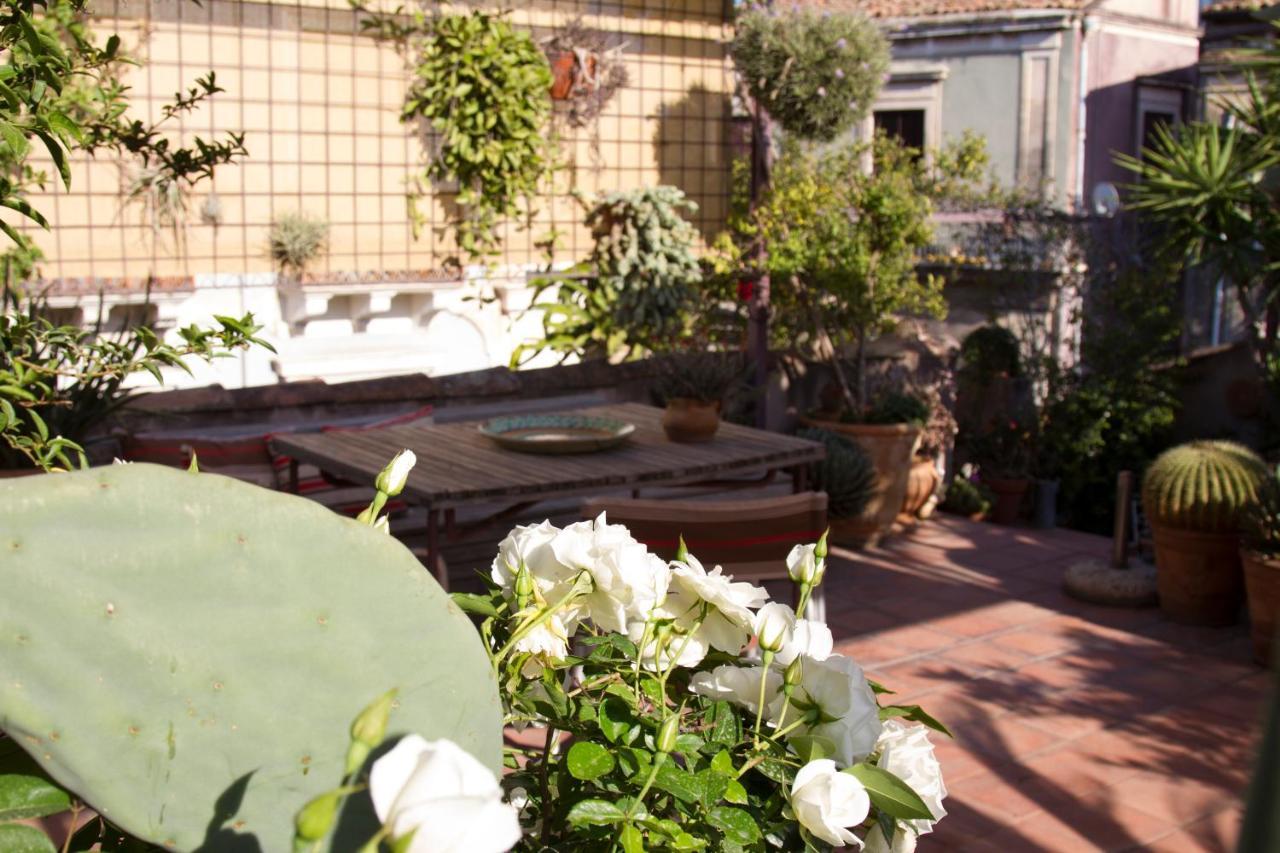 Tre Vie Apartment Con Terrazzo Giardino Pensile CTA Eksteriør bilde