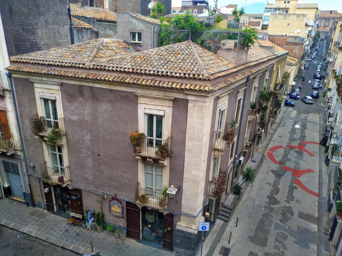 Tre Vie Apartment Con Terrazzo Giardino Pensile CTA Eksteriør bilde