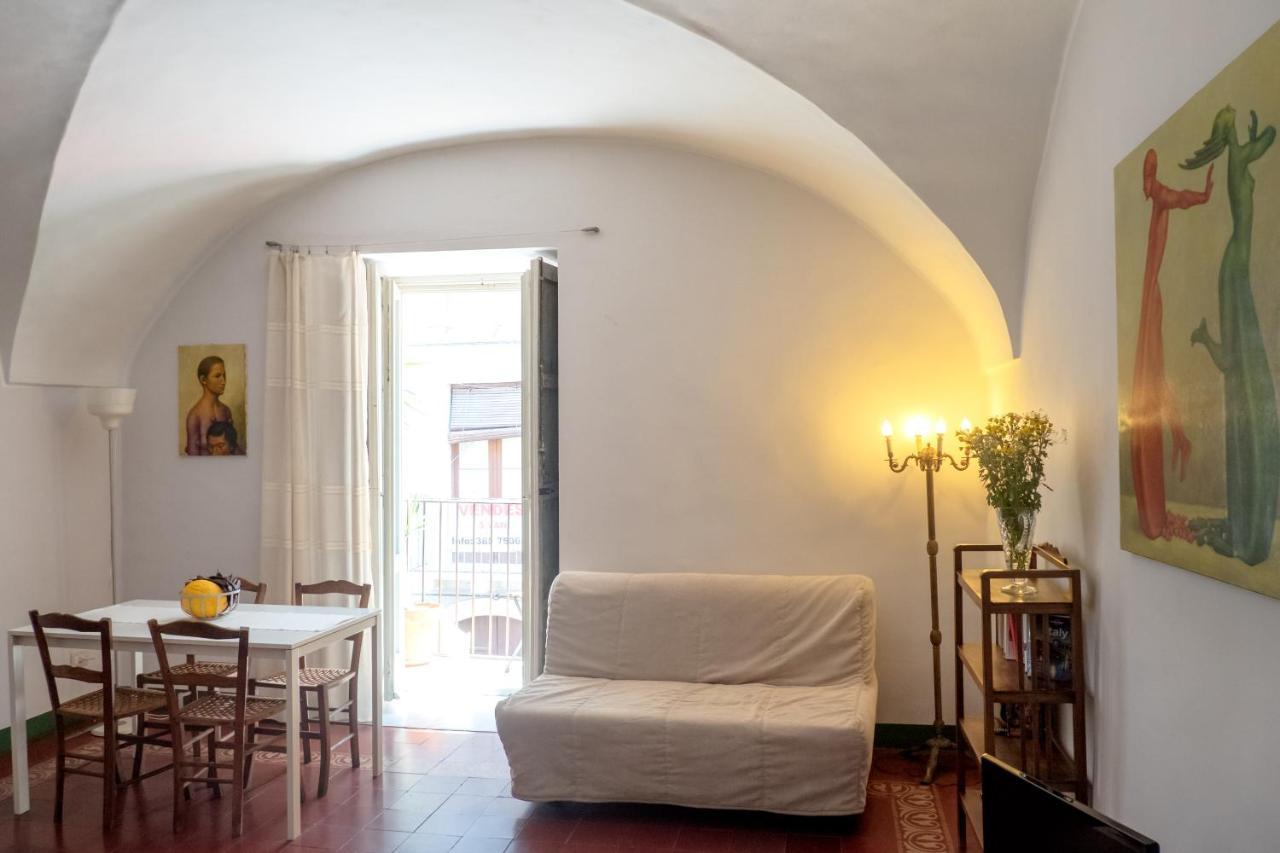 Tre Vie Apartment Con Terrazzo Giardino Pensile CTA Eksteriør bilde