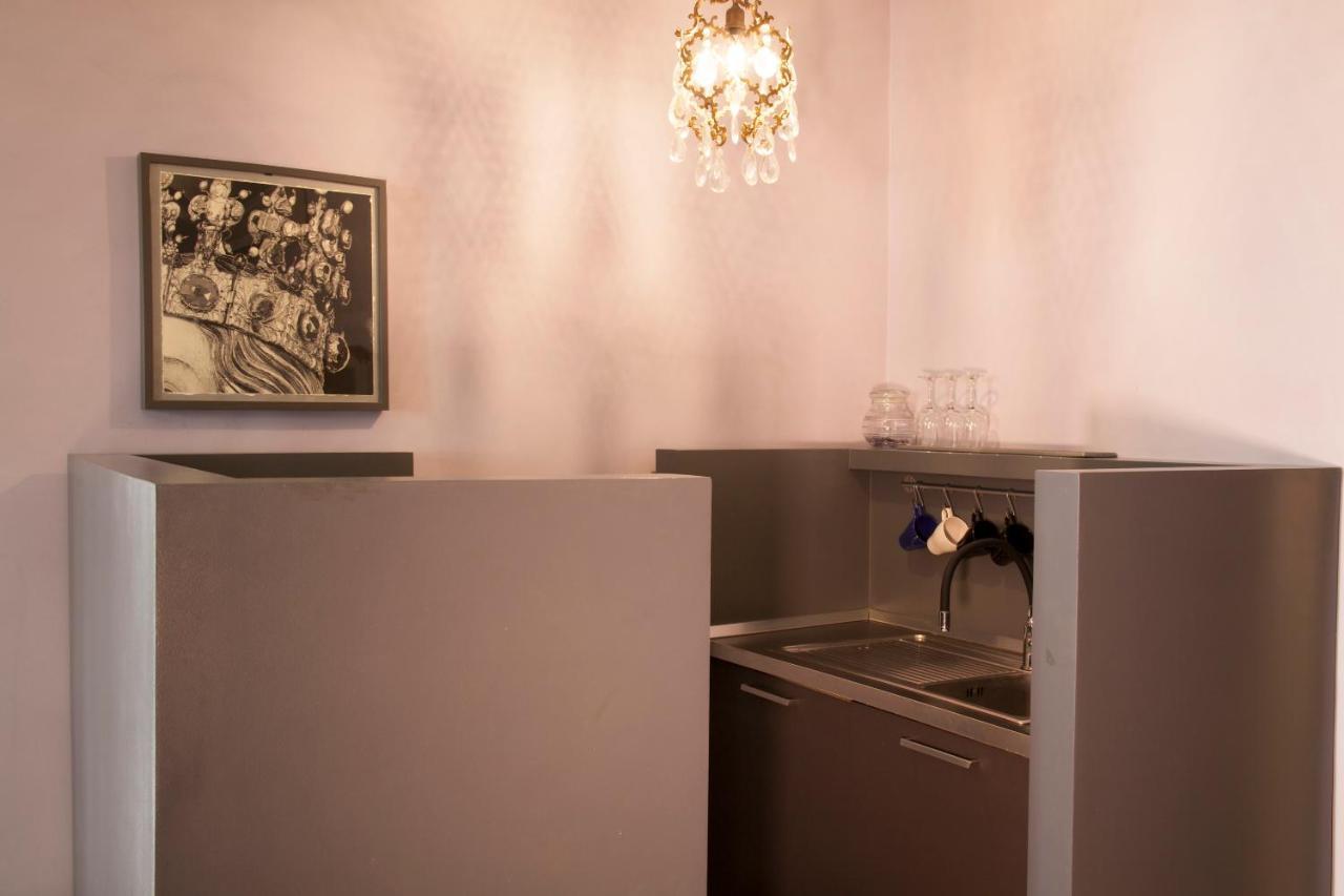 Tre Vie Apartment Con Terrazzo Giardino Pensile CTA Eksteriør bilde