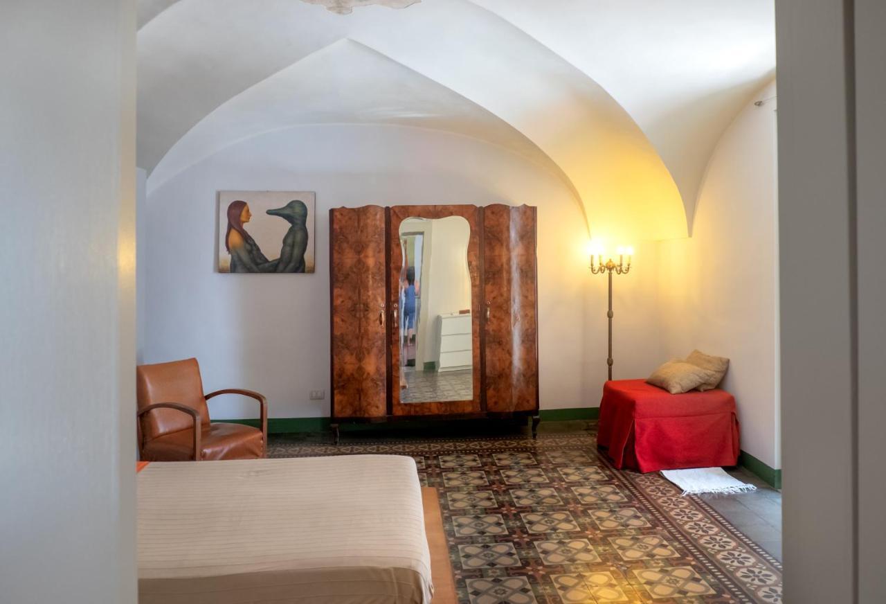 Tre Vie Apartment Con Terrazzo Giardino Pensile CTA Eksteriør bilde